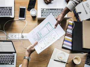 Maximize Team Efficiency: Key Collaboration Tools for Productivity & Teamwork