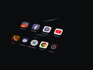 Maximize Customer Engagement & Business Growth with Social Media: A Guide